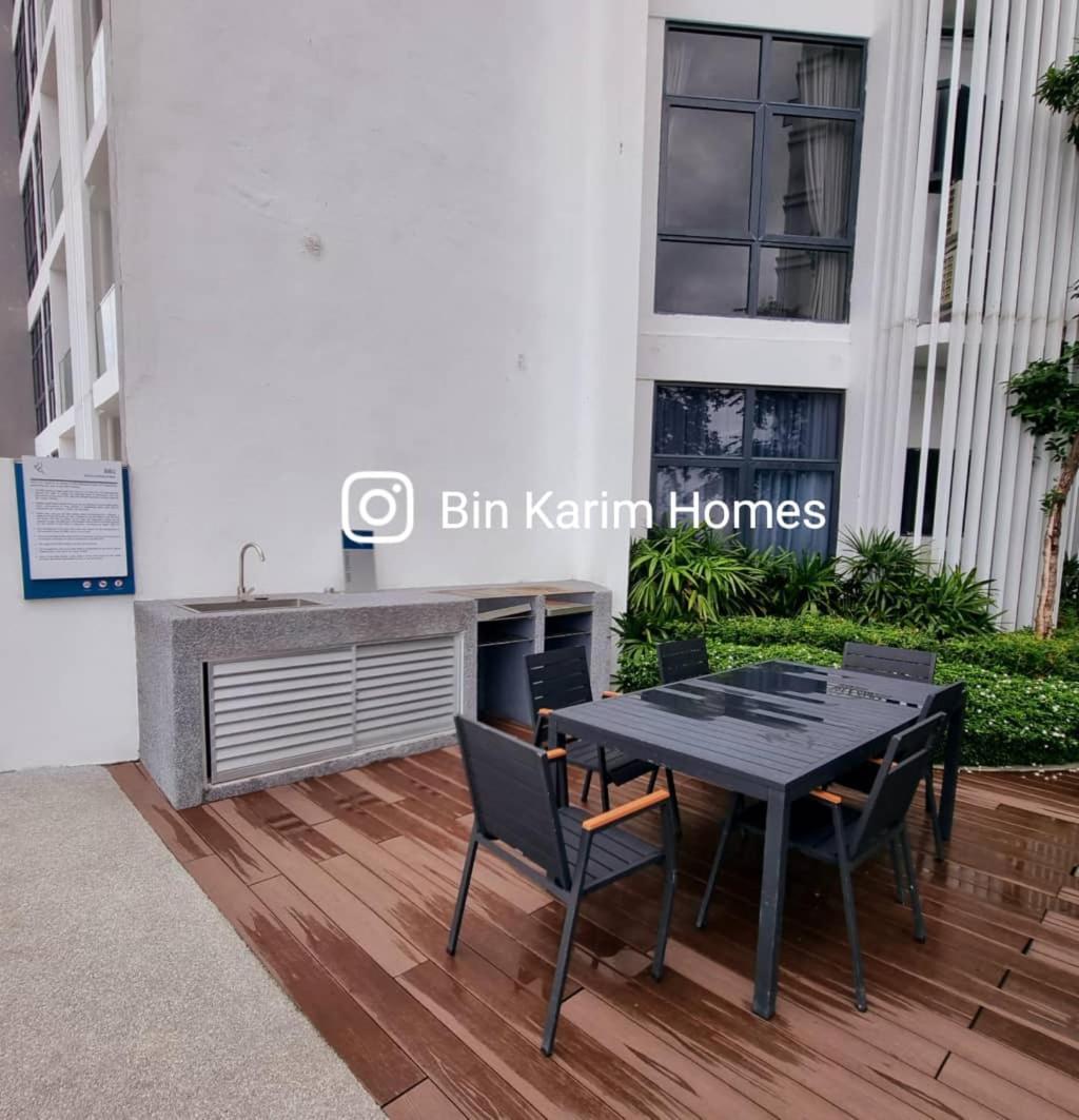 The Shore Kk By Bin Karim Homes Apartment