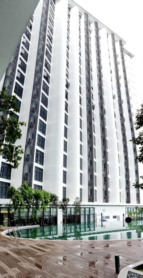 The Shore Kk By Bin Karim Homes * Kota Kinabalu